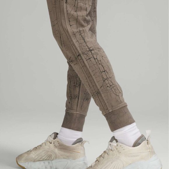 Lululemon Warm Down Jogger *7/8 Length Thread Dye Rover Black - Picture 16 of 16